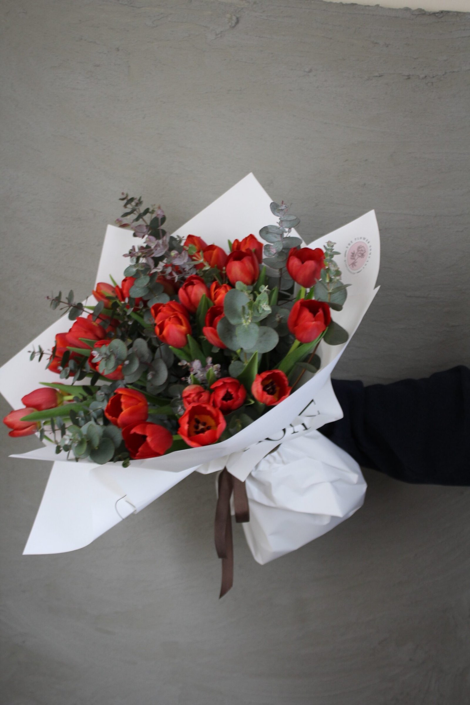 Red Tulips With Okaliptus 🌿/Icon